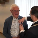Harrie Saes (93) krijgt een Koninklijke onderscheiding