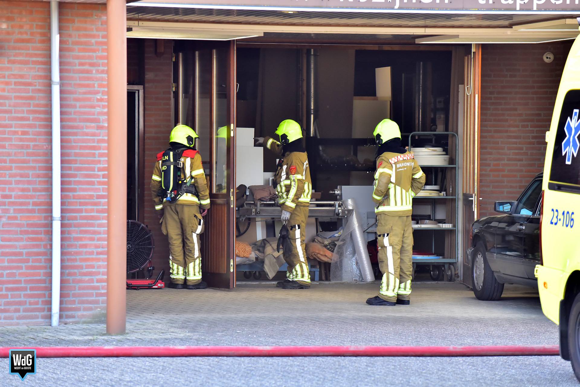 brand bij timmerbedrijf in Ittervoort