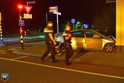 Gewonde bij botsing tussen auto en busje in Nederweert