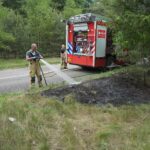 Brandweer dooft bermbrandje aan de Geuzendijk