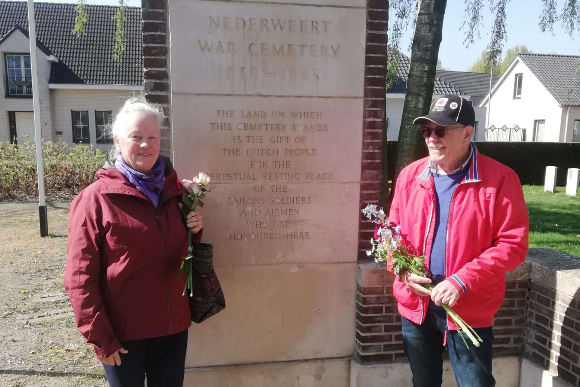 Bezoek graf Leslie Harvey in Nederweert