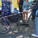 Fietser botst op gespannen afzetlint in Budel