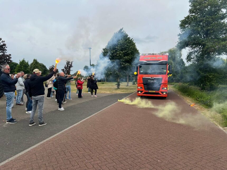 Titels en trotse gezichten bij jeugdvoetbal in Weert