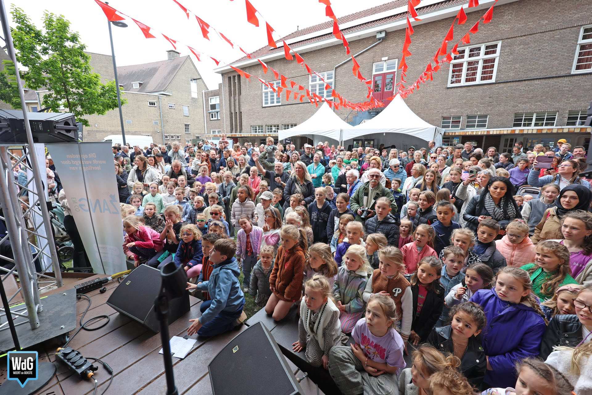 Drukte tijdens Kinderbevrijdingsfestival
