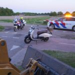 Scooterrijder schrikt van loader en valt in Stramproy