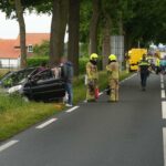 Auto’s botsen en raken bomen op N273 bij Grathem