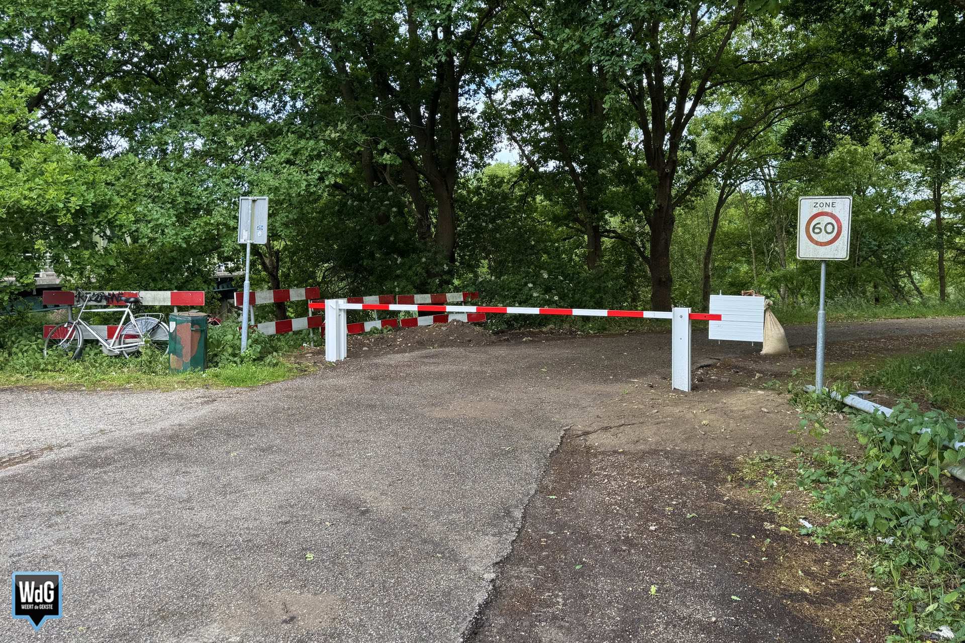 Wessemerdijk afgesloten met slagboom