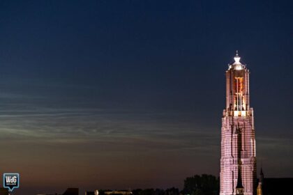 Lichtende nachtwolken ook zichtbaar boven Weert