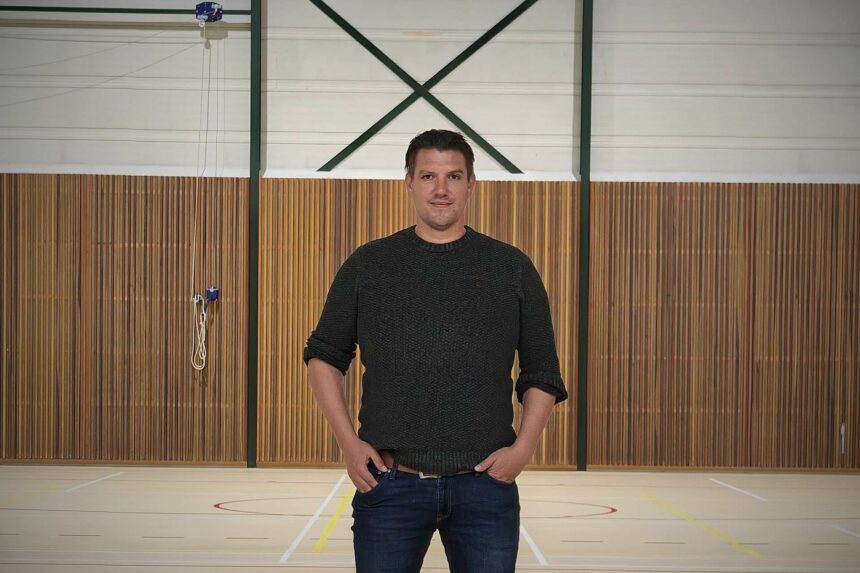 Mathijs Woolderink trainer MEOS Dames 1