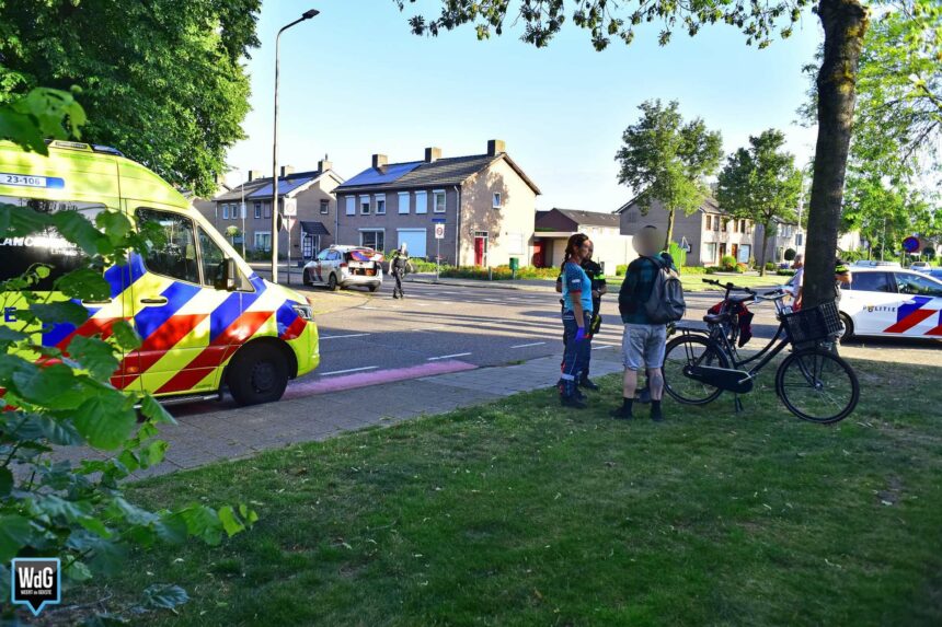 Fietser geschept door bestelauto in Nederweert