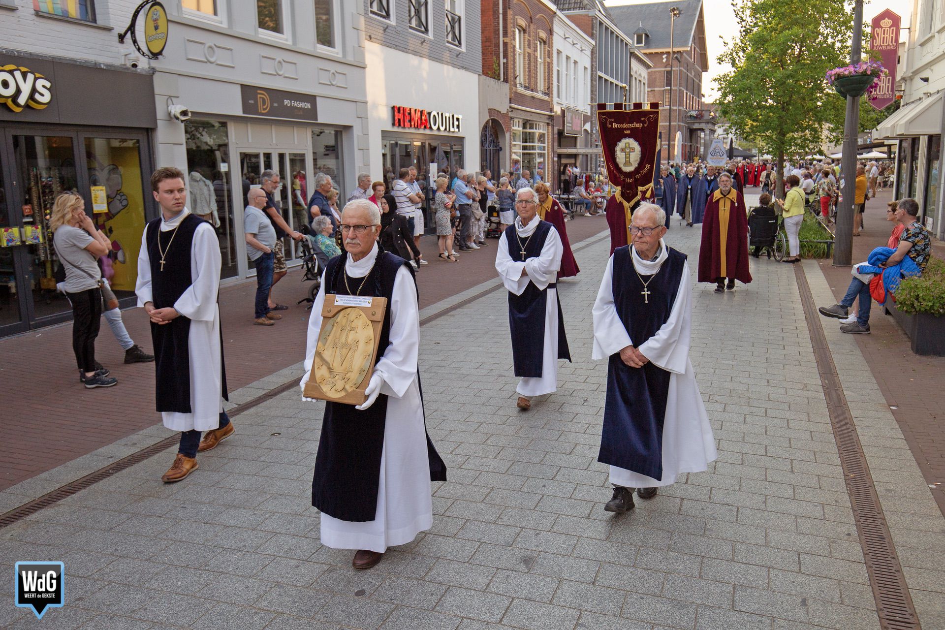 Sacramentsprocessie in Weert