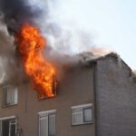 Uitslaande brand in woning aan Bomansstraat