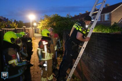 Brandweer dooft nachtelijk brandje in achtertuin