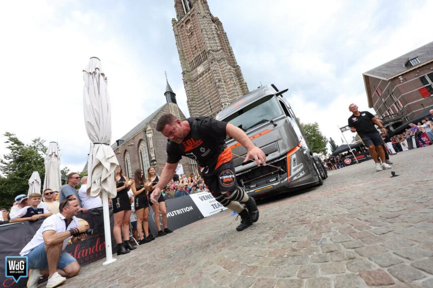 Sterkste mannen van Nederland strijden op de Markt