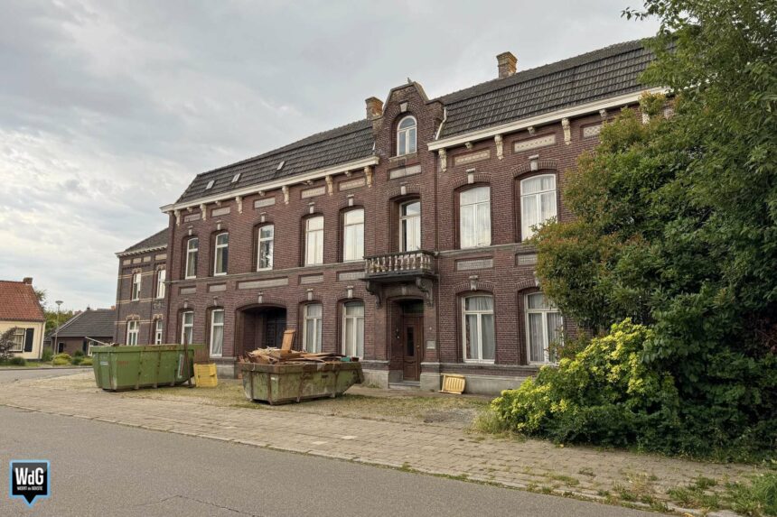 Herontwikkeling monument tot woonzorghof Geulenhof Stramproy
