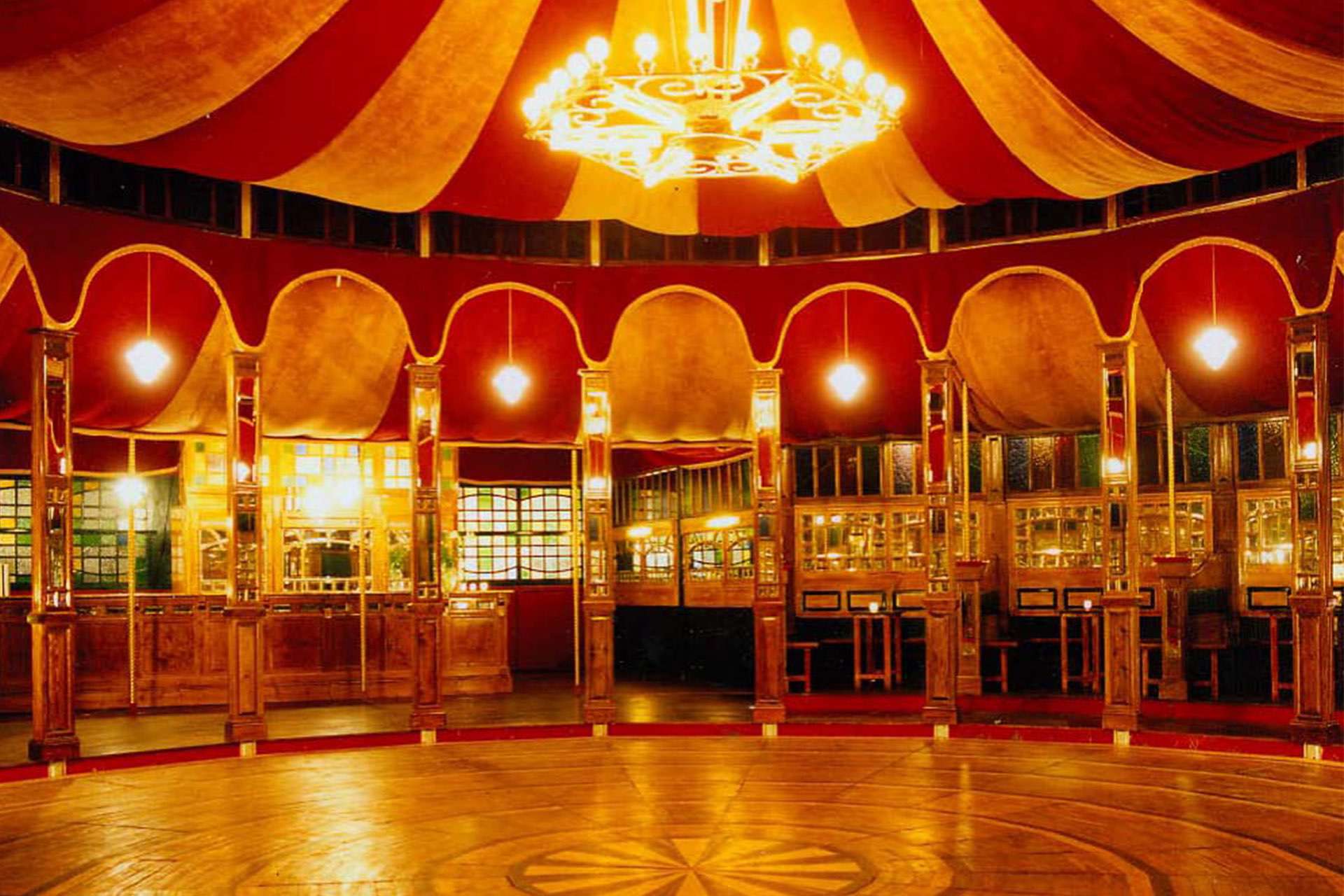 spiegeltent