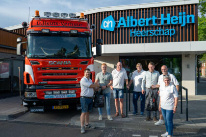 Truckrun Weert krijgt brandstof van Albert Heijn Heerschap