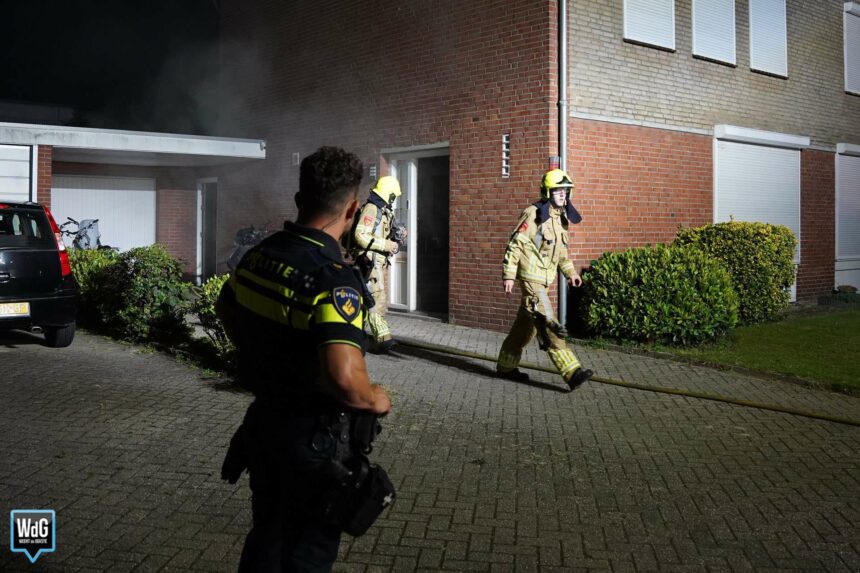 Woning vol rook door pannetje op het vuur
