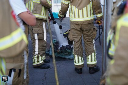 Duobak smelt weg bij brand aan Sutjensstraat