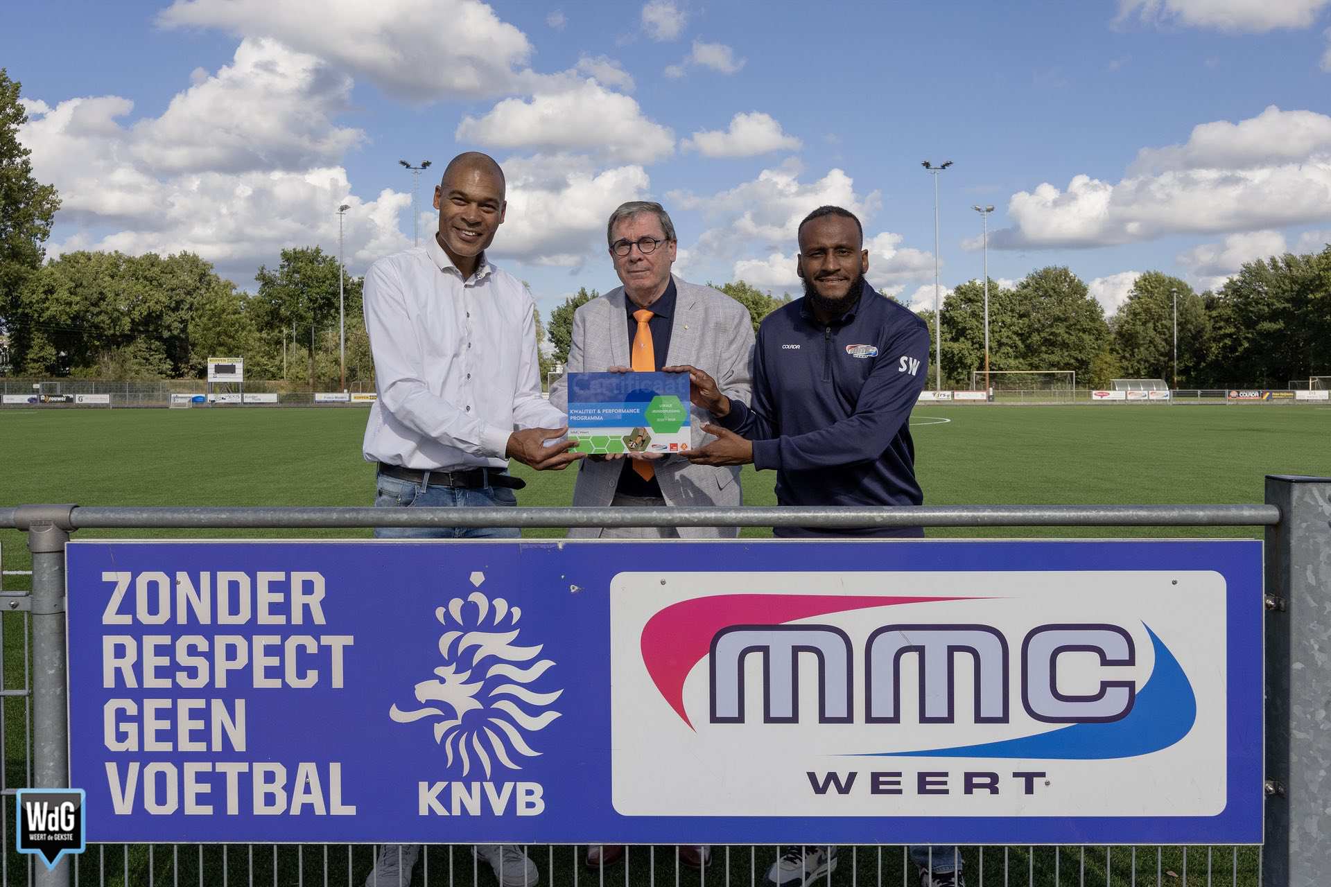 MMC Weert ontvangt certificaat Lokale Jeugdopleiding van KNVB