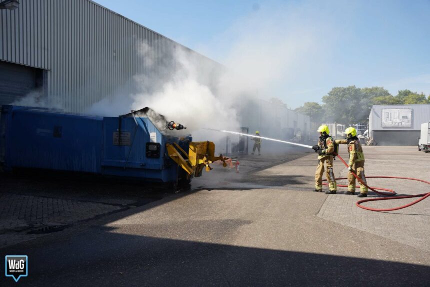 Containerbrand bij verpakkingsbedrijf
