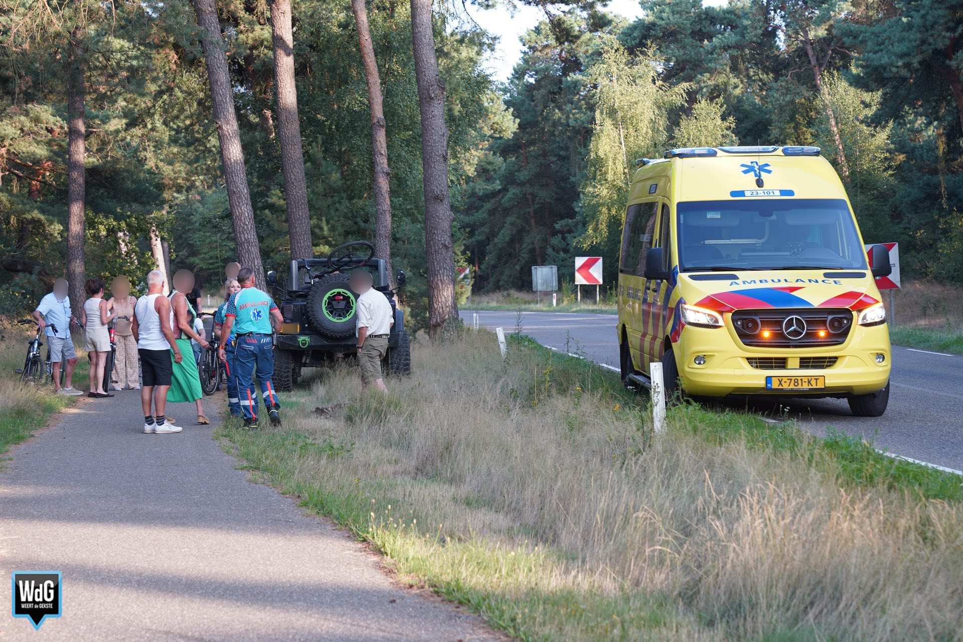 Fietser ten val op Geuzendijk