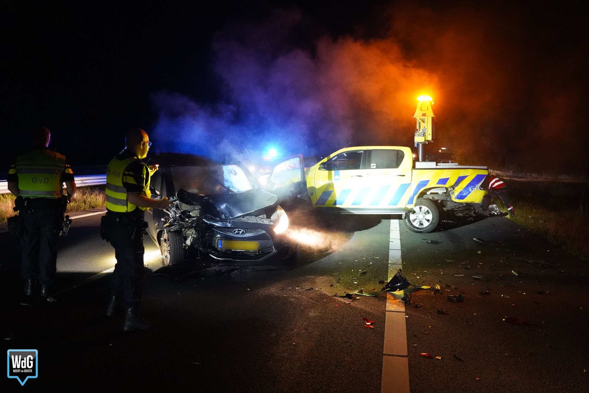 Botsing tegen auto Rijkswaterstaat na ongeval met gezin op A2 bij Budel