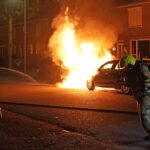 Twee auto's beschadigd door autobrand op Schuttebeemd