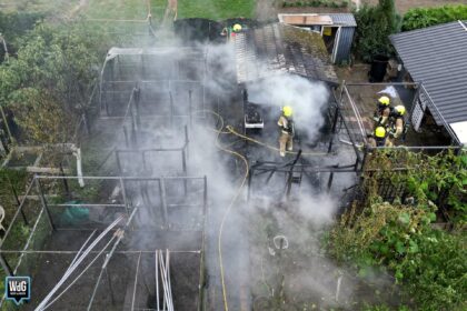 Brand op tuinpark Lamershof zorgt voor flinke rookontwikkeling