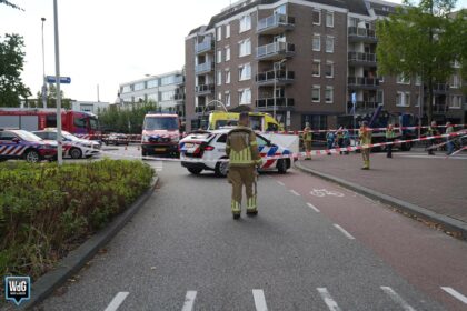 Scooterrijder overlijdt bij botsing met vrachtwagen