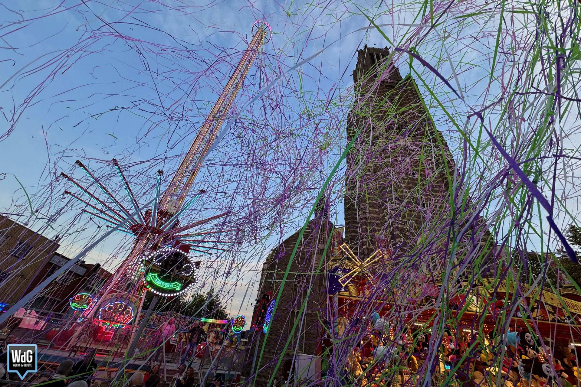 Kermis Weert van start met muziek en confetti
