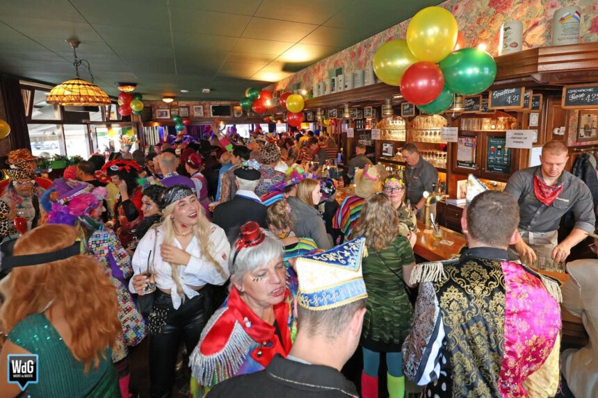 Aftrap van de Wieërter vastelaovendj bij Café Tramhalt