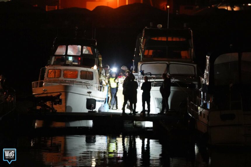 Traumahelikopter ingezet bij noodsituatie op boot in Wessem