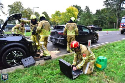 Blikschade bij kop-staartbotsing in Meijel