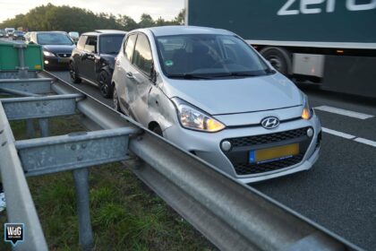Auto's botsen op snelweg A2 bij Budel