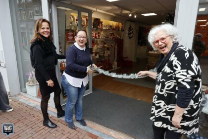Vintage kerstwinkel in centrum Weert steunt goede doelen