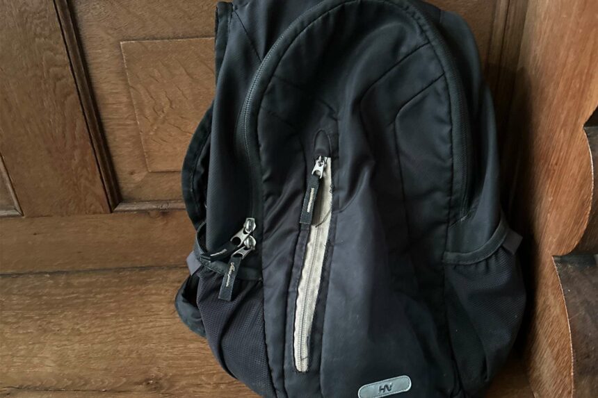 zwart rugzakje