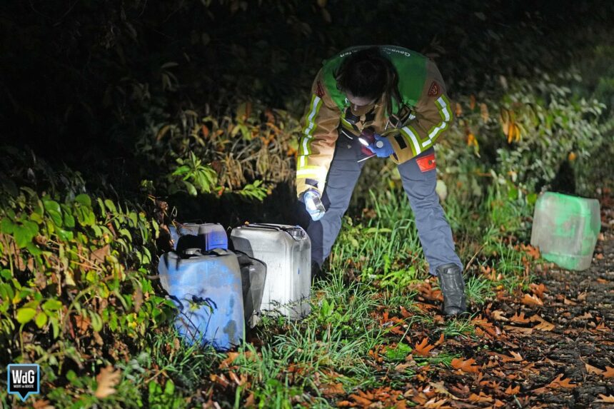 Vijf jerrycans met olie gedumpt in Budel-Dorplein