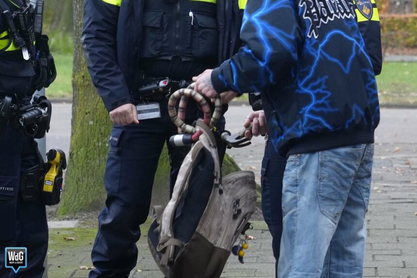 Onrust tijdens conflict bij Oranjeflat door man met hamer
