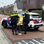 Pizzabezorger onderuit op Vrakkerstraat