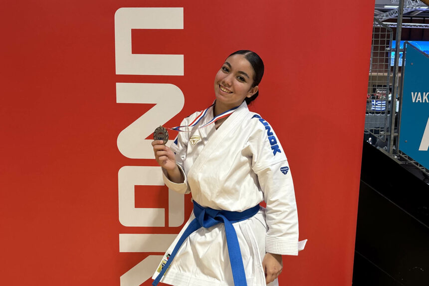 Rodaina Belghali pakt zilver in Almere bij karatekampioenschap