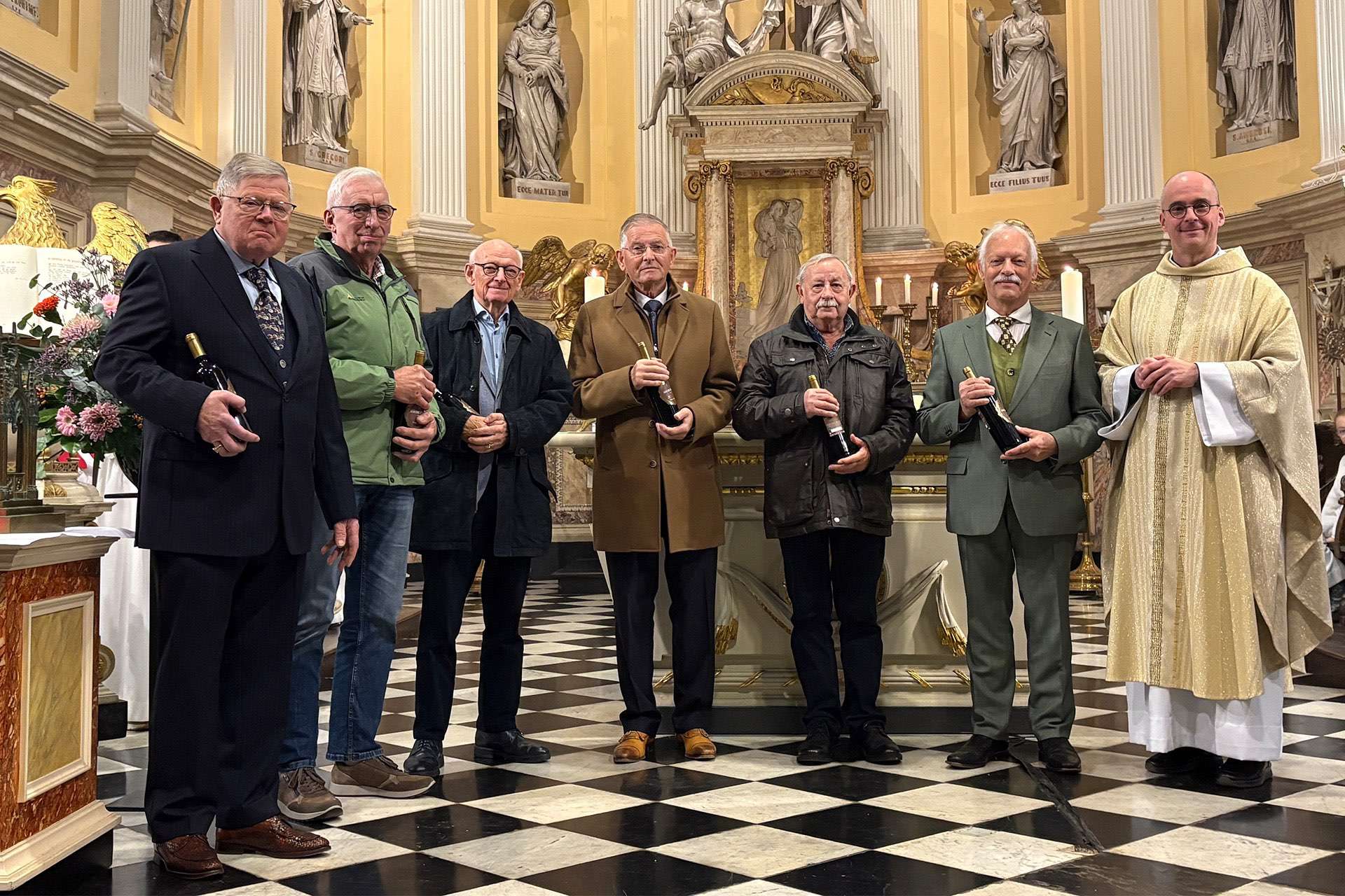 vrijwilligers onderscheiden in dekenale stadskerk