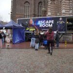 Escapebus van politie trekt veel enthousiaste jongeren