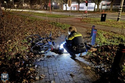 Fietser lelijk ten val op fietspad Vrakkerveld