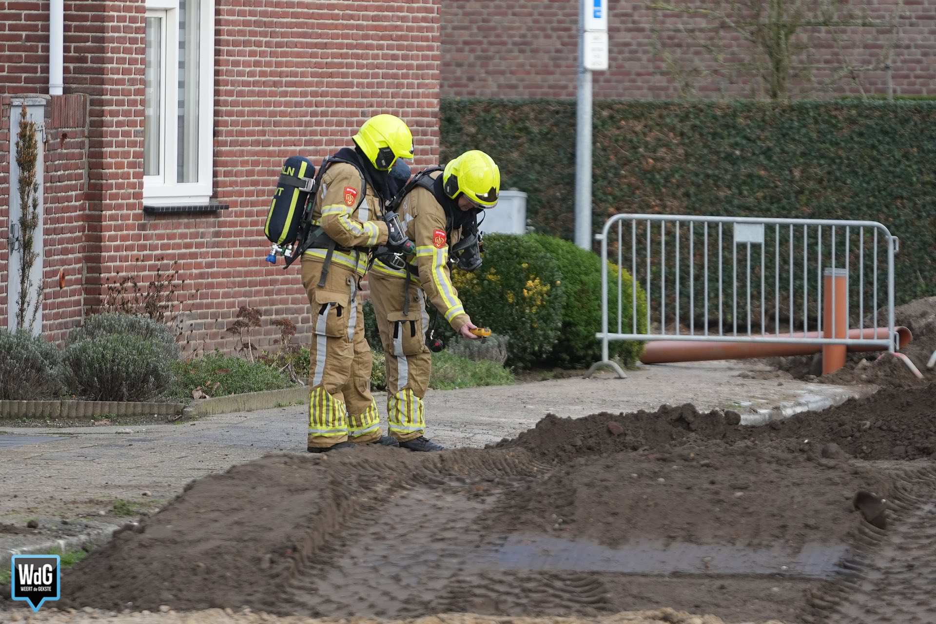 Gaslekkage in opengebroken Kloosterstraat