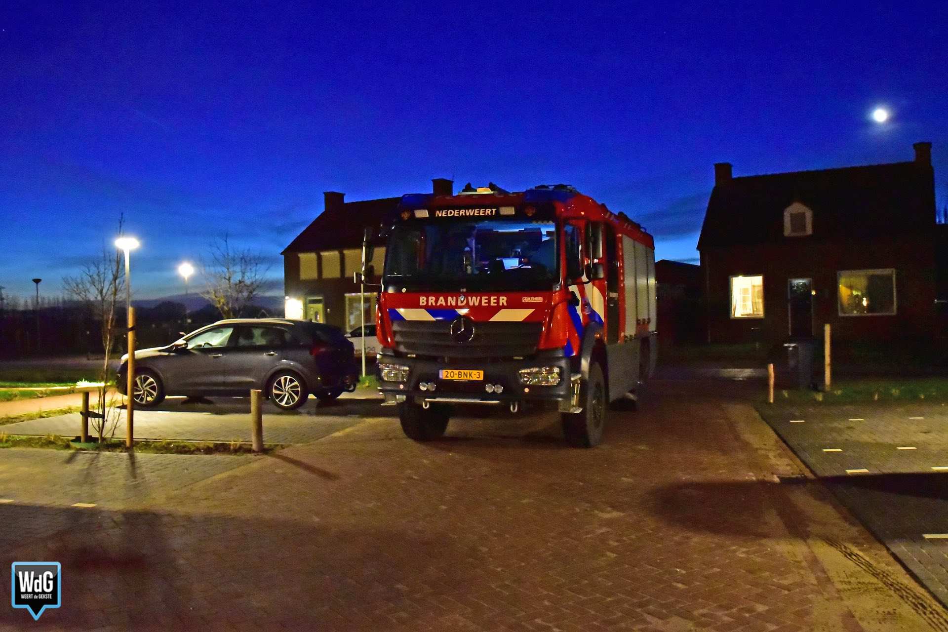 Brandweer doet onderzoek naar vermeende gaslucht in Ospel