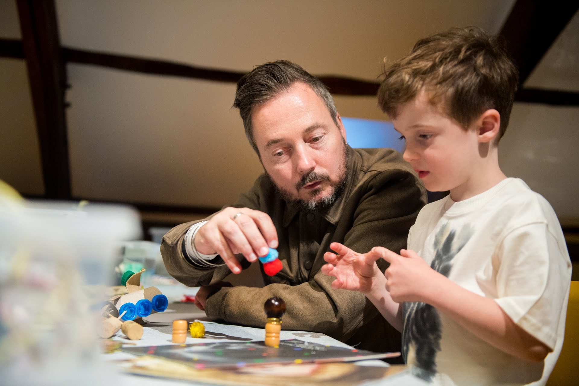 Museum W - knutselen in het museum - fotograaf Maartje van Berkel