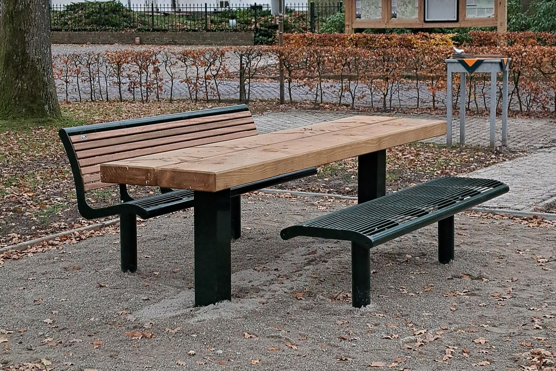 Nieuw meubilair en wandelroutes op De Baronie in Soerendonk