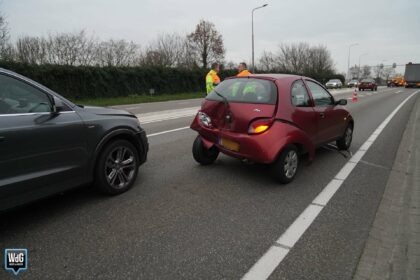 Kop-staartbotsing op Randweg Zuid in Nederweert