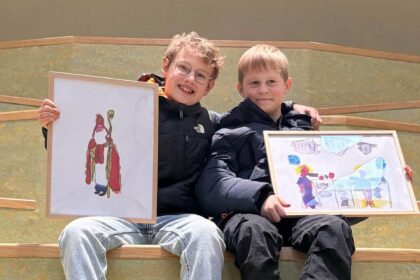 Leerlingen Widdonckschool illustreren eigen schoolboek